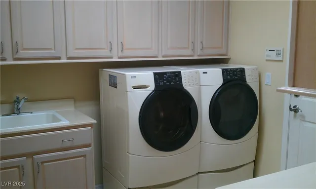 $4,995 | 10743 Weather Top Court, Las Vegas, NV 89135