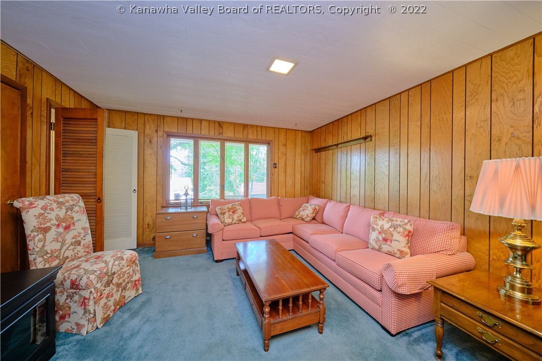 1706 Rolling Hills Road Charleston, WV 25314 - Photo 27 of 35 Gallery Image 27