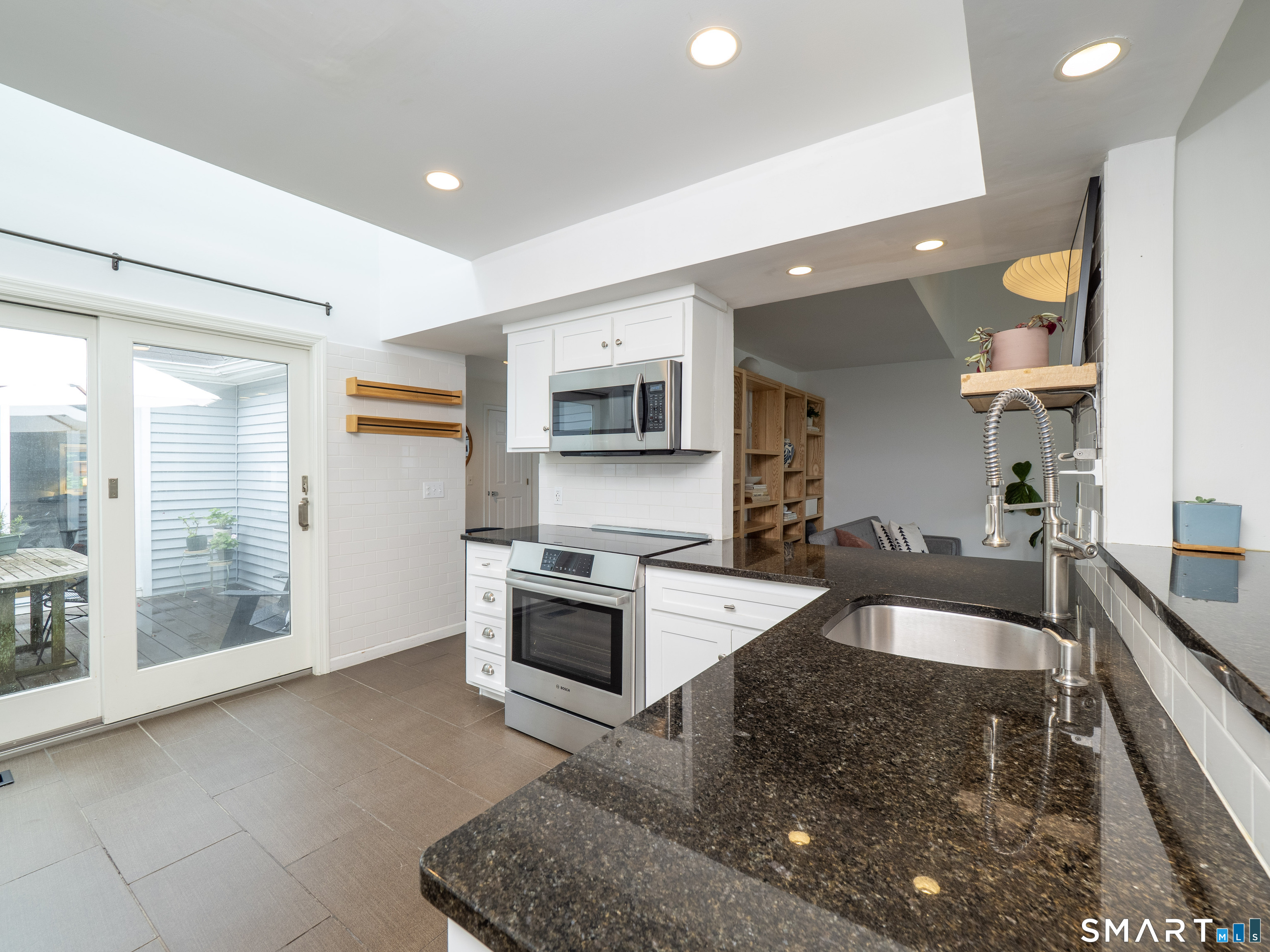 49 Wilton Crest Road, Unit 49 Wilton, CT 06897 - Photo 10 of 37