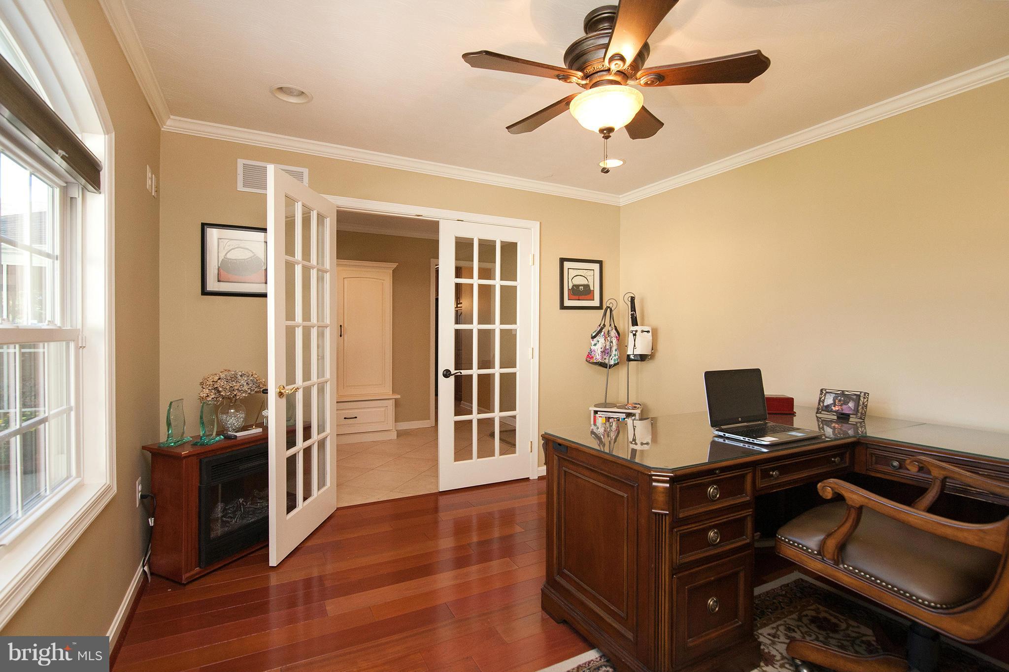 4131 Back Woods Road Westminster, MD 21158 - Photo 10 of 30 Main Level Office