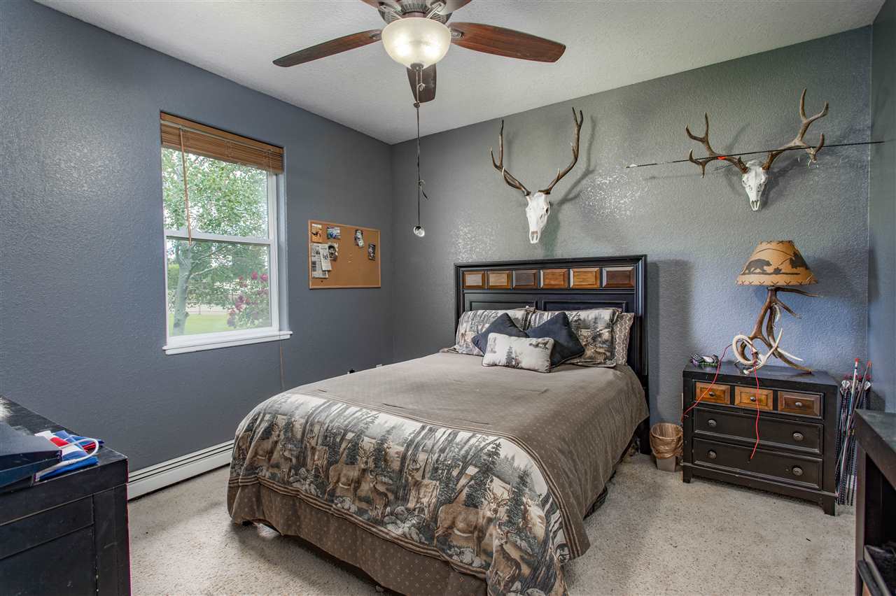 1227 Signal Rock Road Grand Junction, CO 81505 - Photo 13 of 33