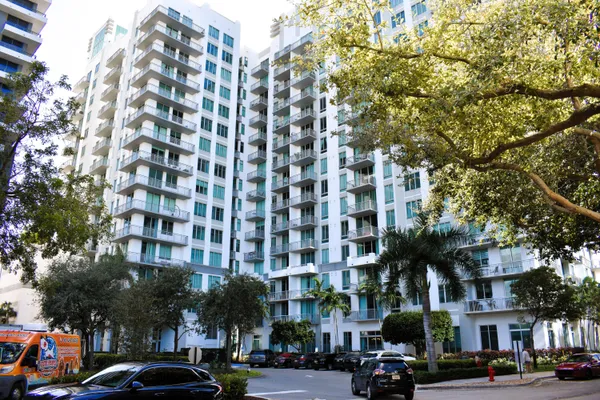 $2,800 | 300 South Australian Avenue, Unit 1010, West Palm Beach, FL 33401