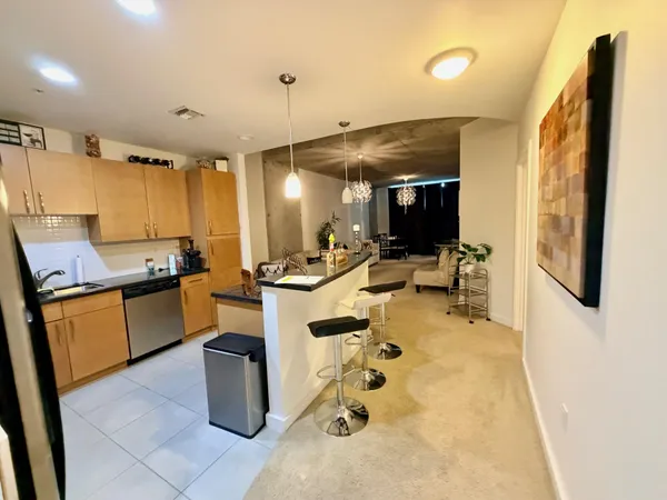 $2,800 | 300 South Australian Avenue, Unit 1010, West Palm Beach, FL 33401