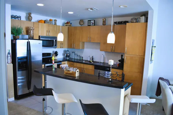 $2,800 | 300 South Australian Avenue, Unit 1010, West Palm Beach, FL 33401