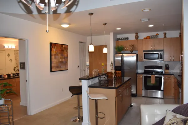 $2,800 | 300 South Australian Avenue, Unit 1010, West Palm Beach, FL 33401