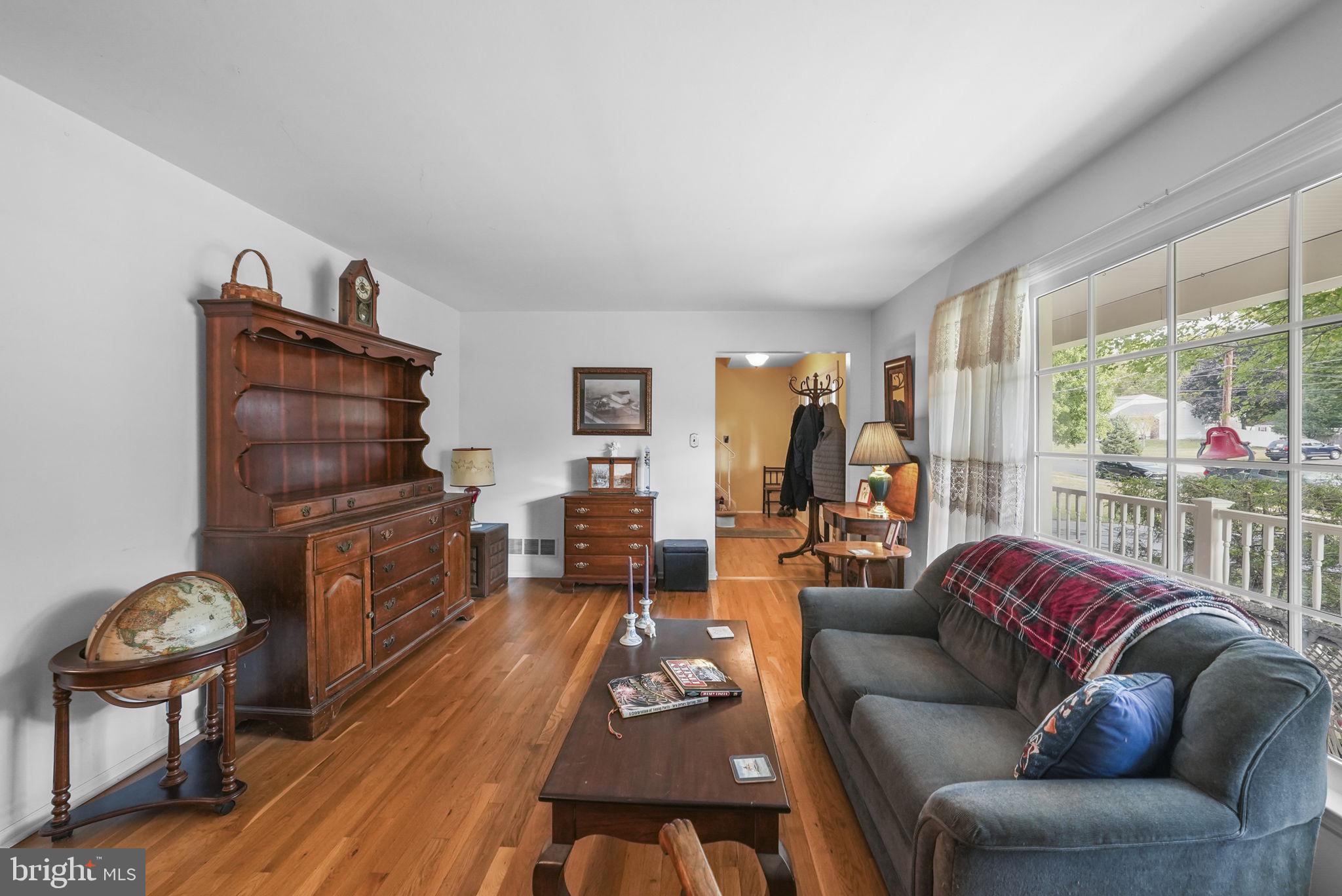 31 Brophy Drive Ewing, NJ 08638 - Photo 14 of 48