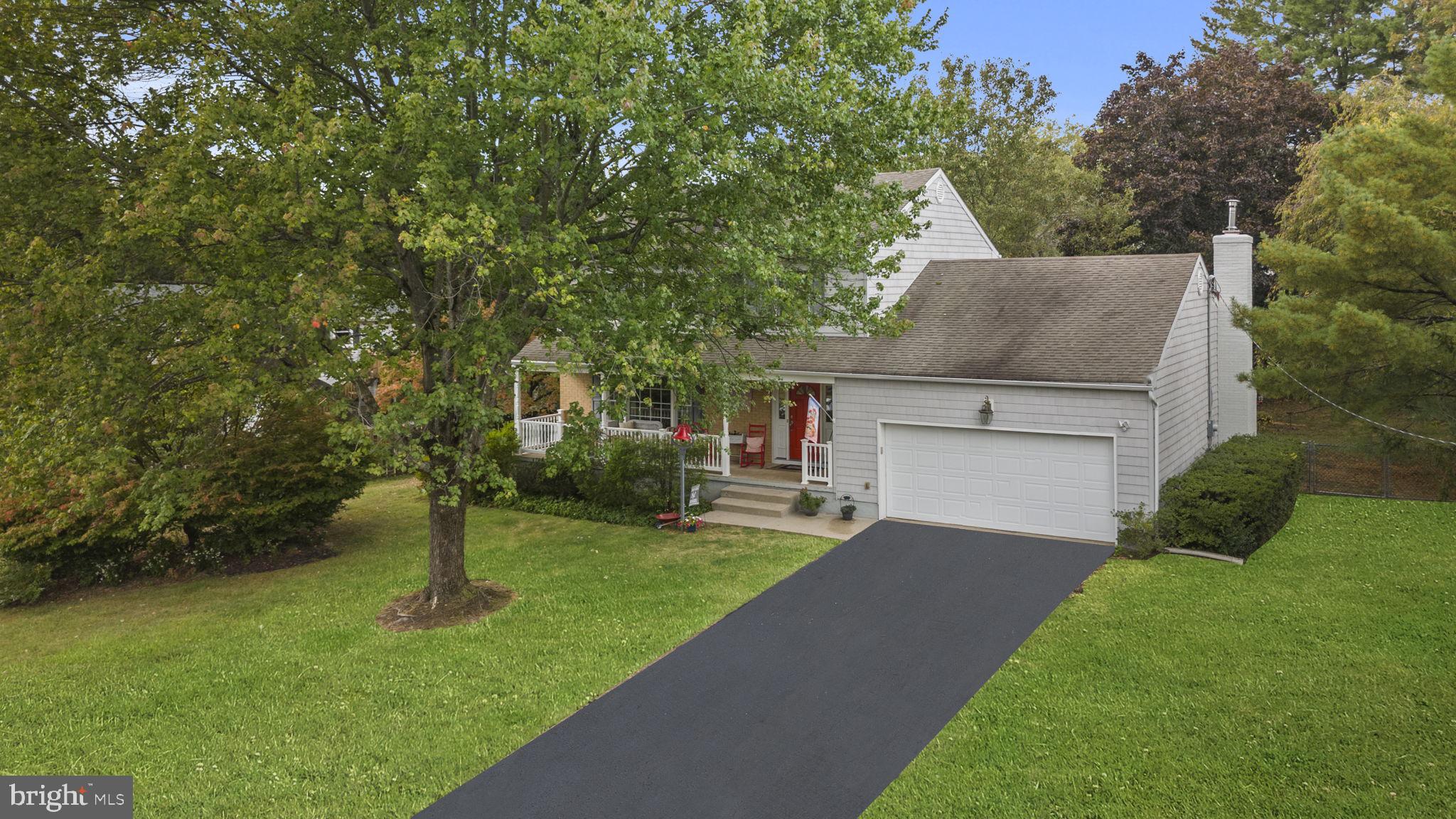 31 Brophy Drive Ewing, NJ 08638 - Photo 2 of 48