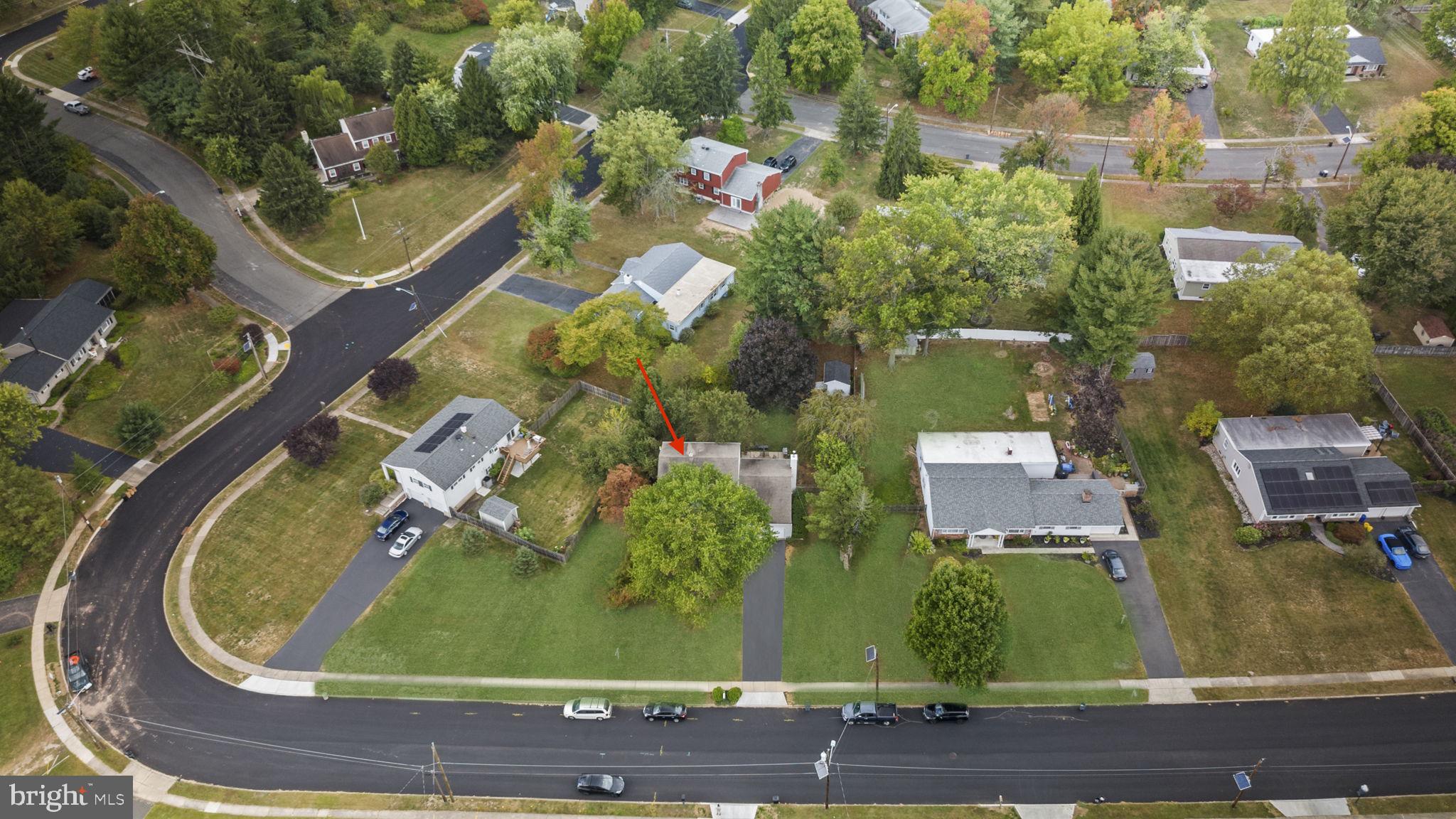 31 Brophy Drive Ewing, NJ 08638 - Photo 5 of 48