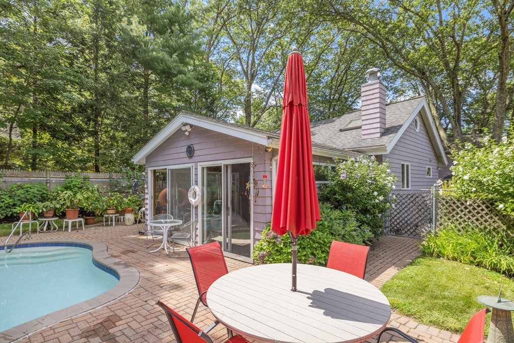 34 Spring Street Lexington, MA 02421 - Photo 29 of 33