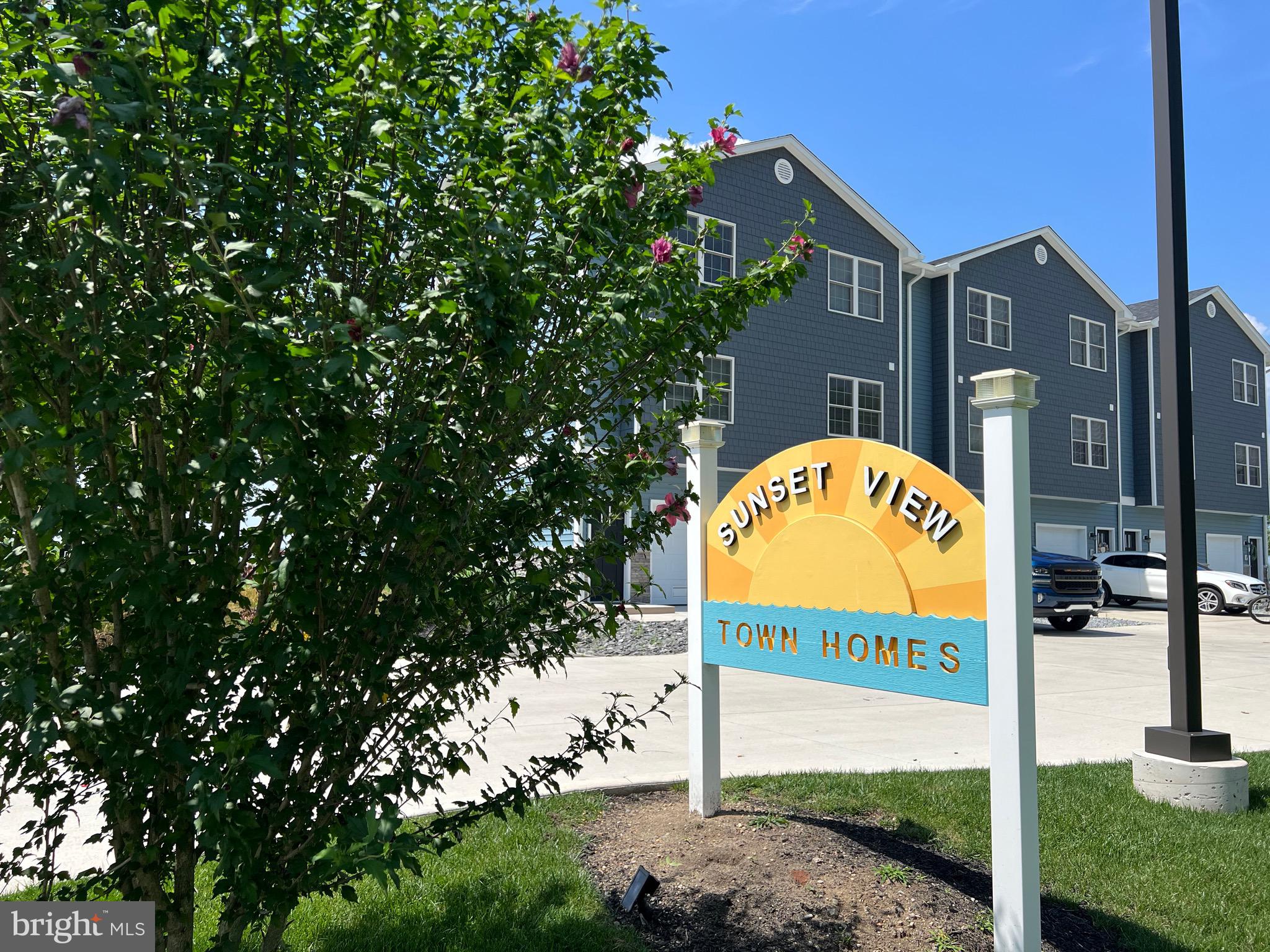 46 West Pittsfield Street Pennsville, NJ 08070 - Photo 1 of 25