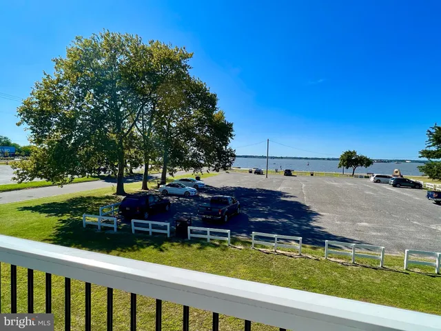 $2,300 | 46 West Pittsfield Street, Pennsville, NJ 08070