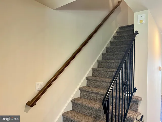 $2,300 | 46 West Pittsfield Street, Pennsville, NJ 08070