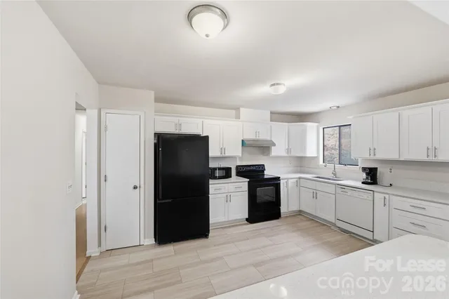 $2,325 | 6530 Thamesmead Lane, Mint Hill, NC 28227