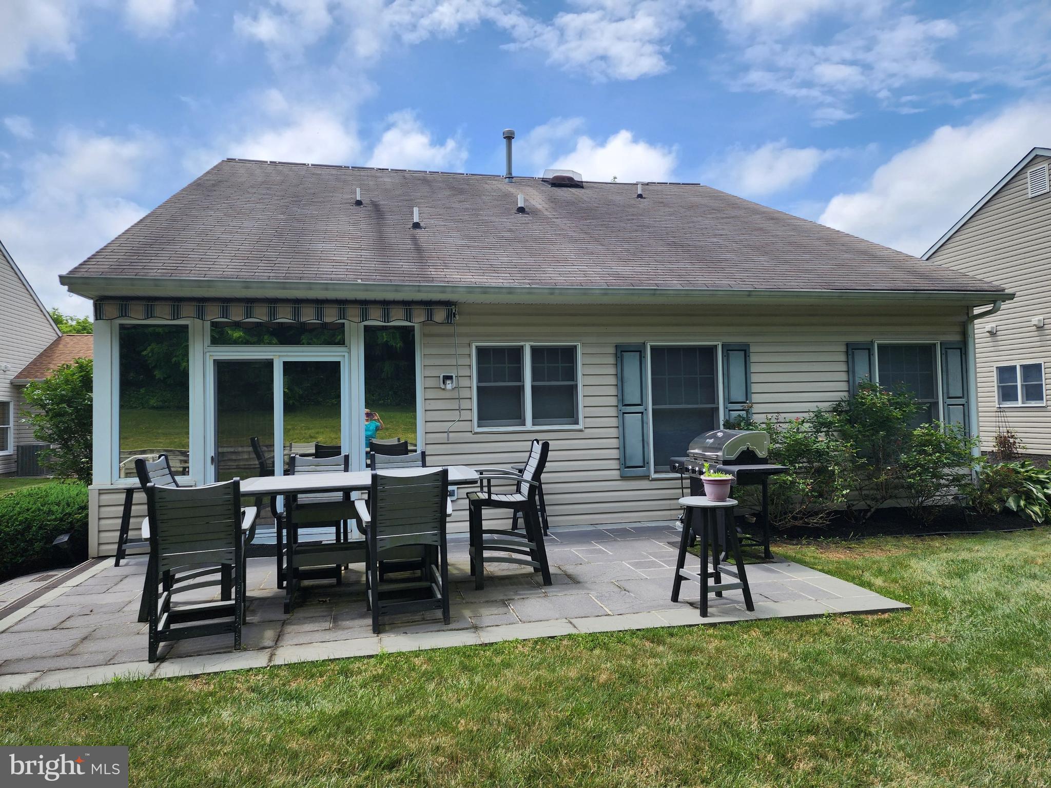 33 Sunset Lane Columbus, NJ 08022 - Photo 5 of 29 a view of a house with backyard sitting area and garden