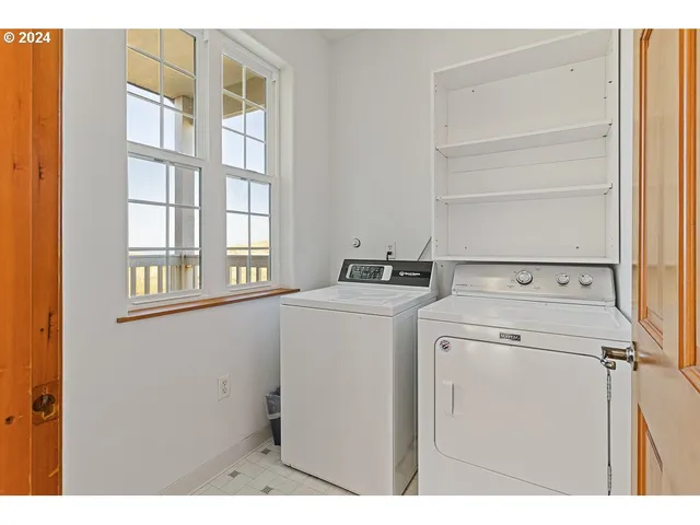 $949,000 | 35100 Sunset Drive, Pacific City, OR 97135