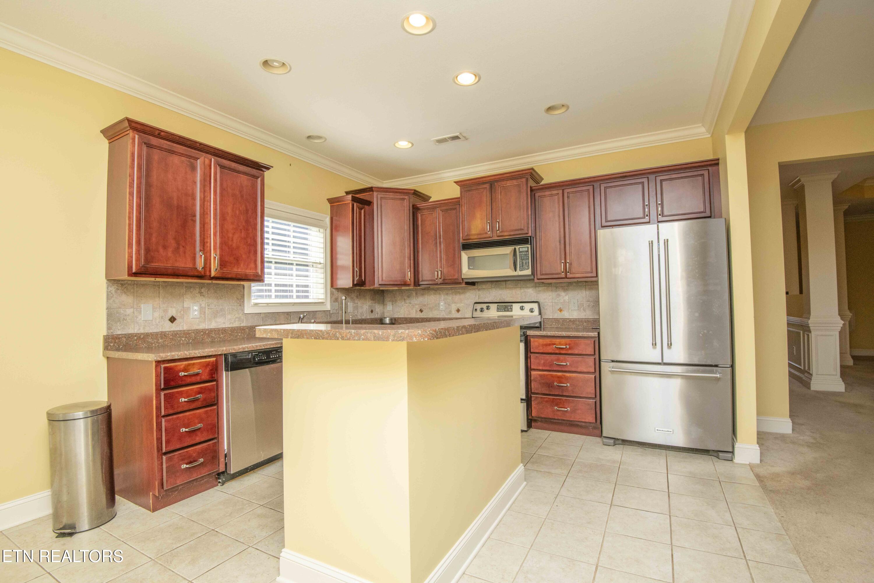 119 Waterston Way Clinton, TN 37716 - Photo 21 of 38 kitchen