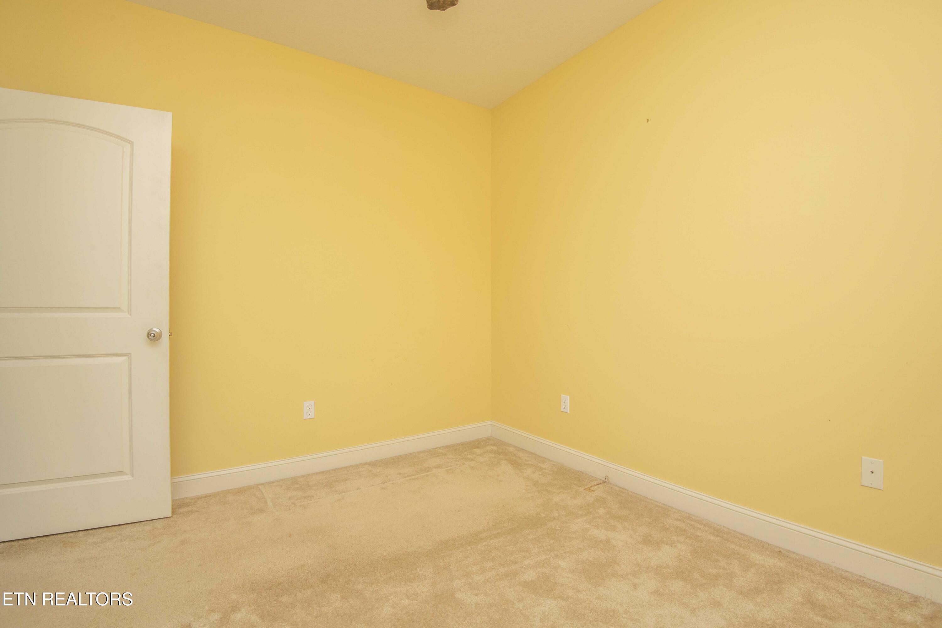 119 Waterston Way Clinton, TN 37716 - Photo 34 of 38 Second bedroom