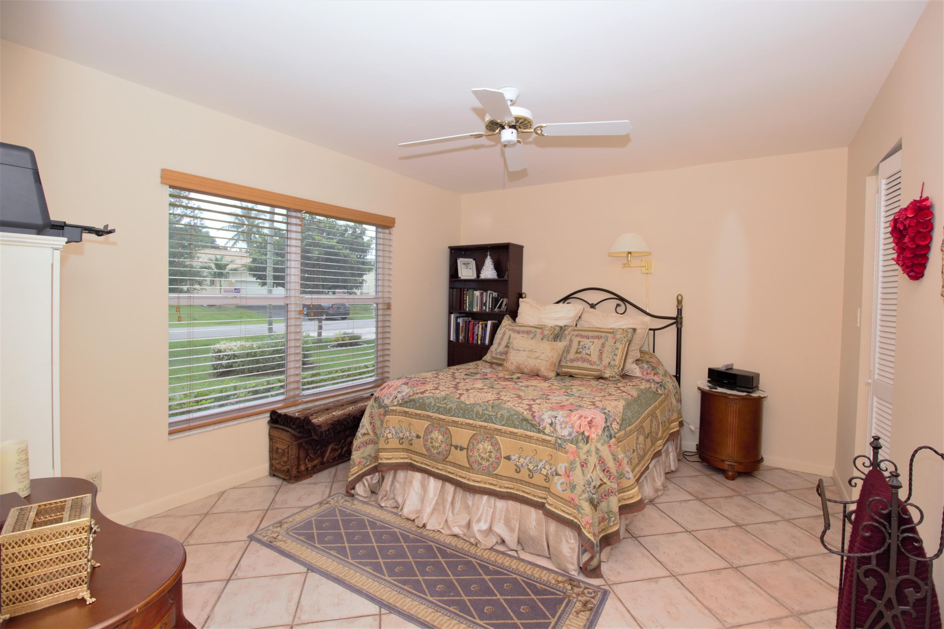 7897 Cloverfield Circle Boca Raton, FL 33433 - Photo 23 of 28 7897 guest bedroom