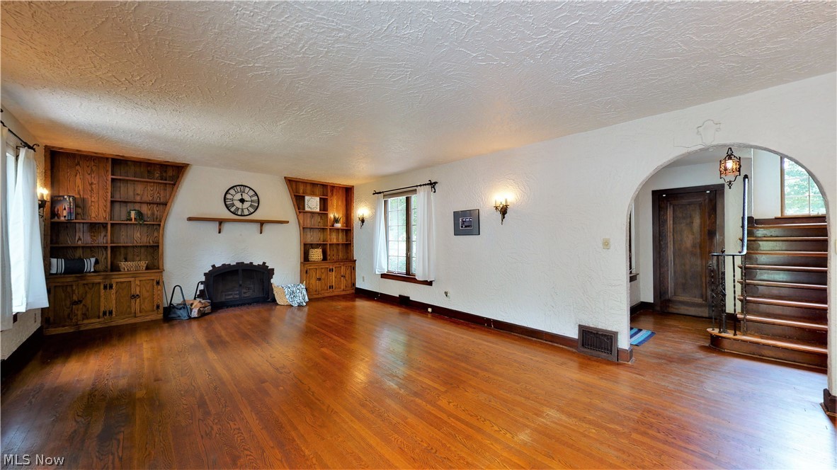 863 Bryce Road Kent, OH 44240 - Photo 5 of 34 Gallery Image 5