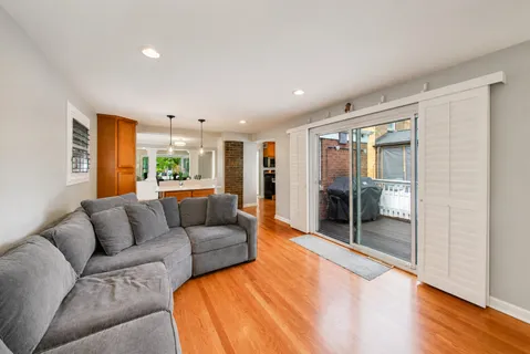 $408,900 | 9925 South Maplewood Avenue, Chicago, IL 60655