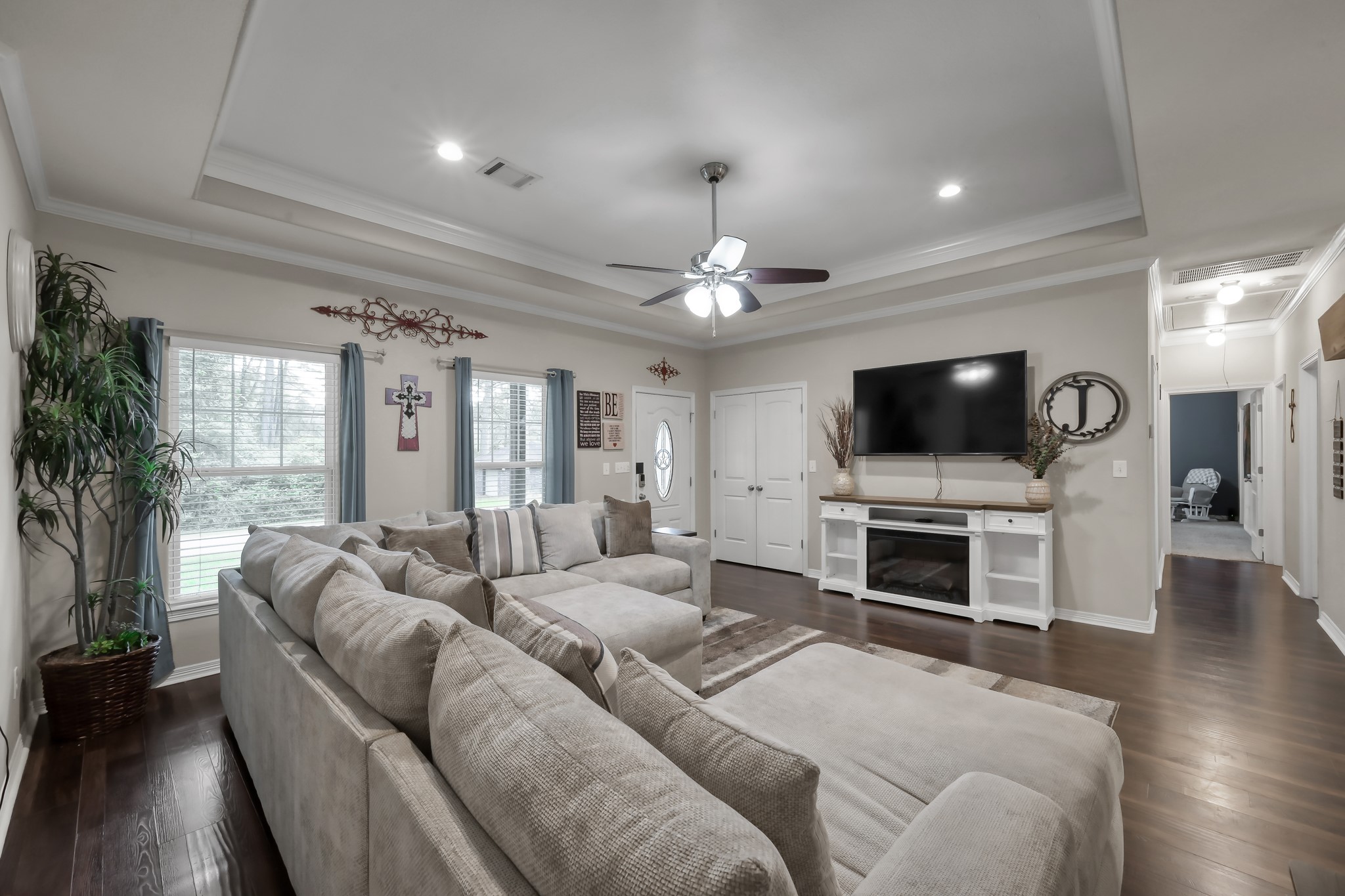 27 Lakewood Trinity, TX 75862 - Photo 10 of 36