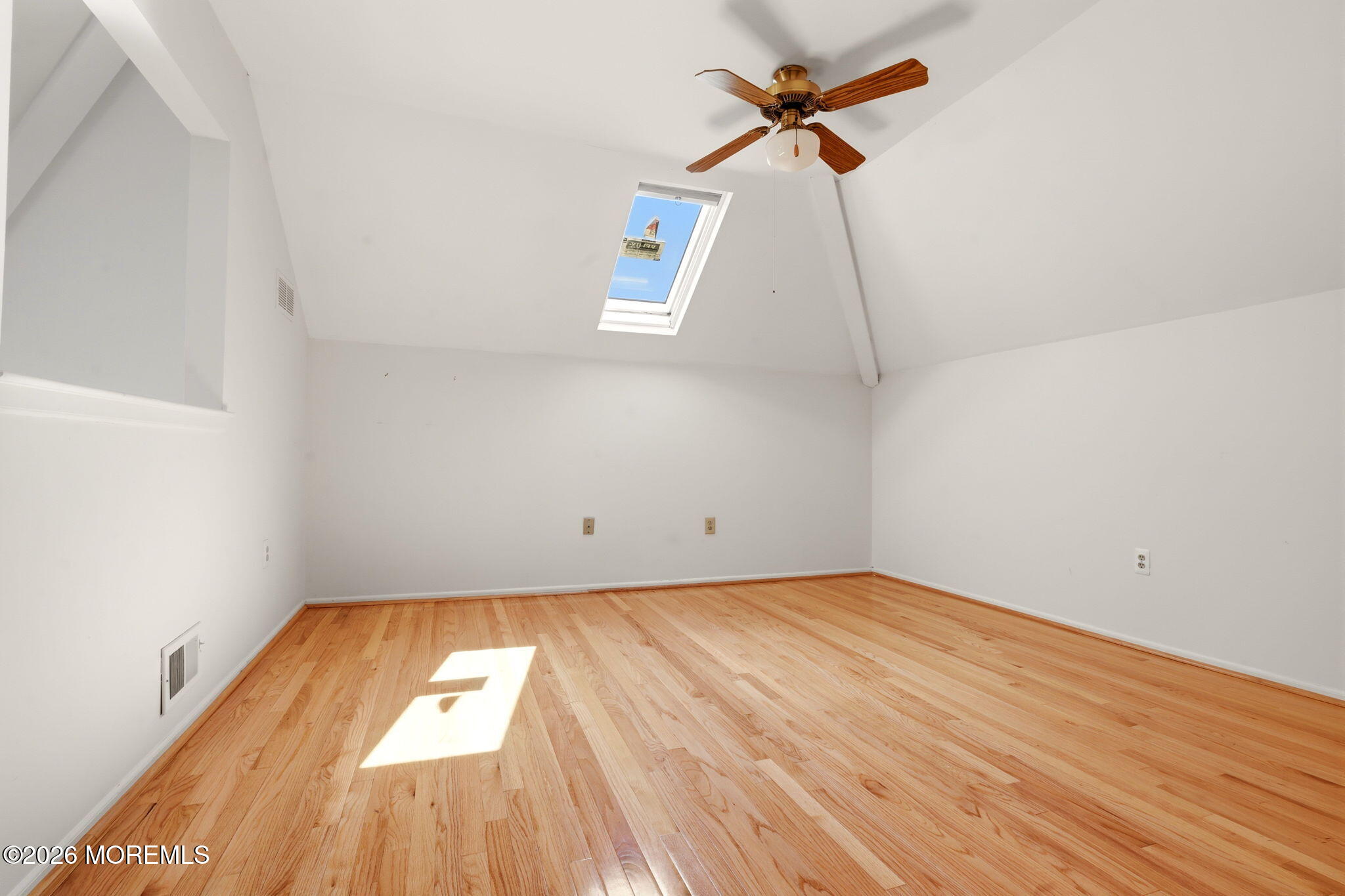 38 Knob Hill Road Morganville, NJ 07751 - Photo 17 of 30 016