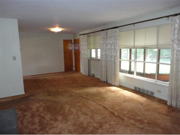 2718 Country Club Road Endwell, NY 13760 - Photo 12 of 24 Gallery Image 12