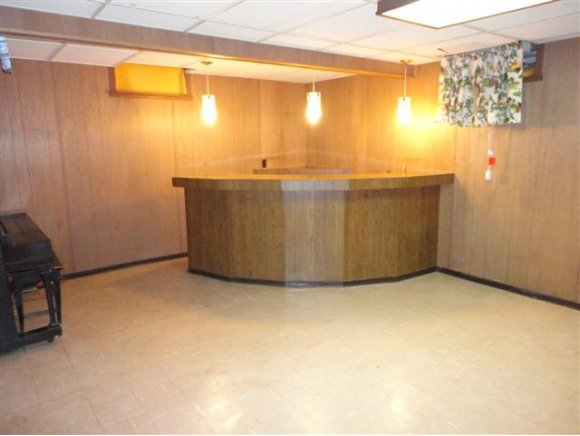 2718 Country Club Road Endwell, NY 13760 - Photo 17 of 24 Gallery Image 17