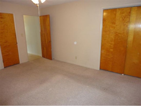 2718 Country Club Road Endwell, NY 13760 - Photo 8 of 24 Gallery Image 8