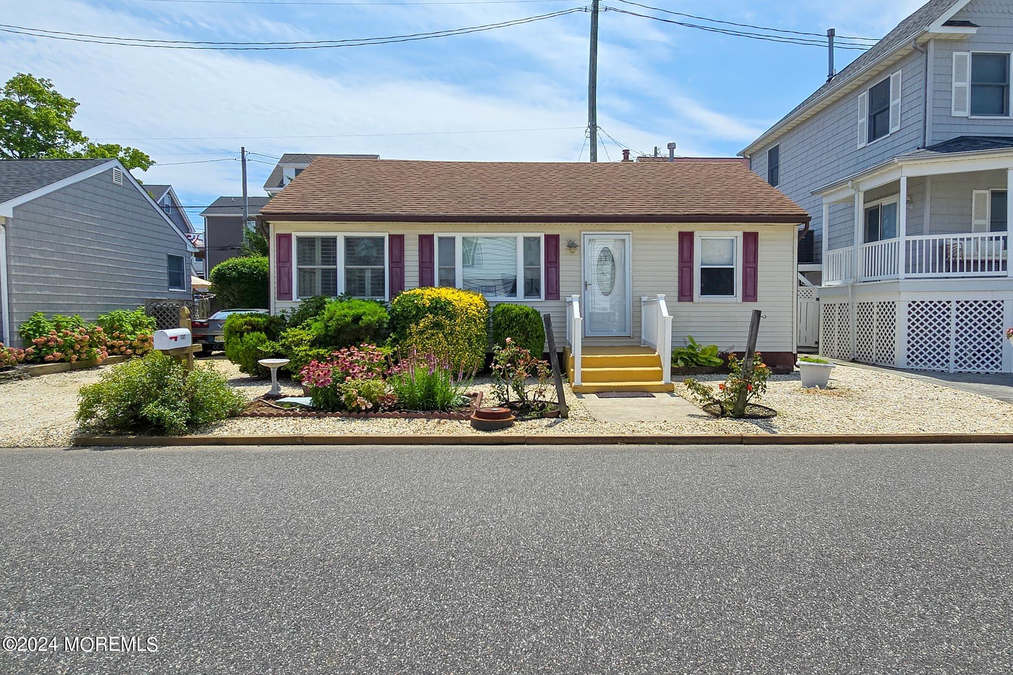 137 South Bayside Road Lavallette, NJ 08735 - Photo 23 of 27 20