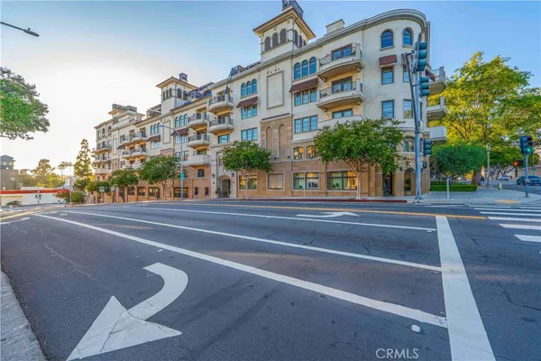 $1,249,000 | 155 Cordova Street, Unit 1, Pasadena, CA 91105
