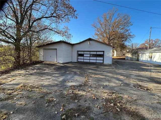 $129,900 | 21987 Teak Lane, St. Robert, MO 65584