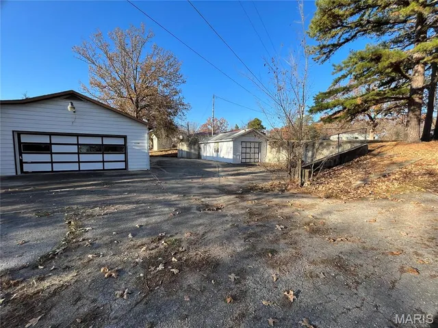 $129,900 | 21987 Teak Lane, St. Robert, MO 65584