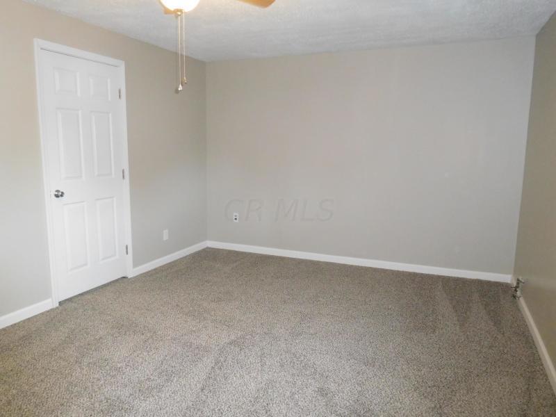 746 Elaine Road Whitehall, OH 43213 - Photo 5 of 13 Gallery Image 5