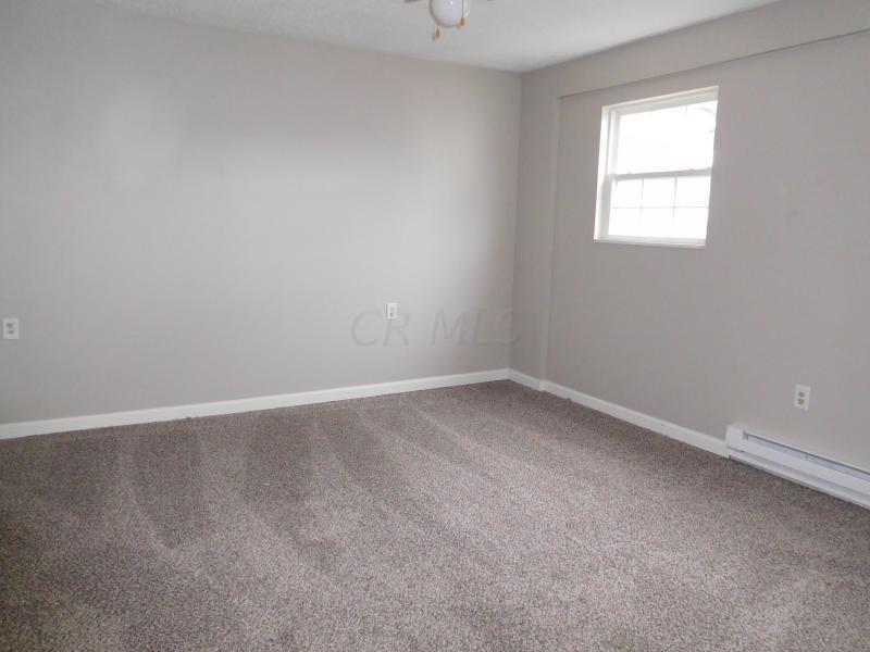 746 Elaine Road Whitehall, OH 43213 - Photo 6 of 13 Gallery Image 6