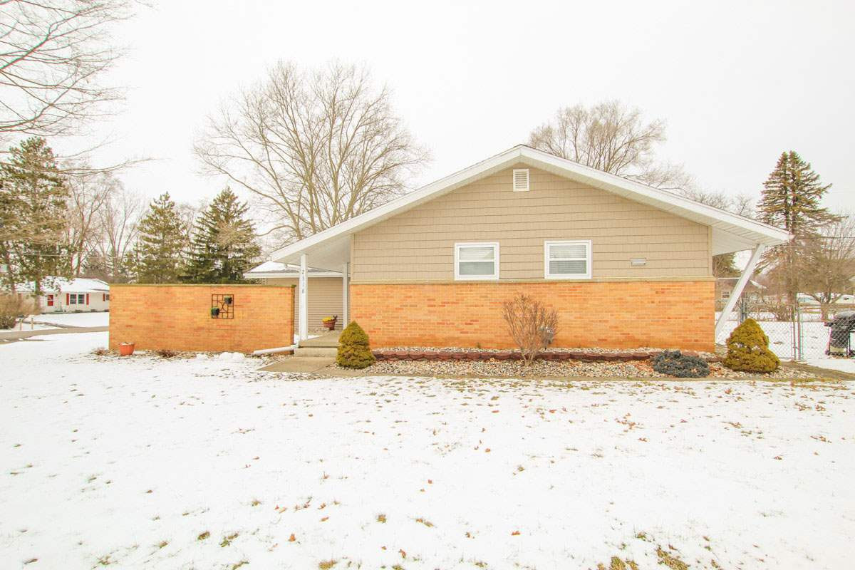2318 Ridgeway Road Jackson, MI 49203 - Photo 4 of 25 Photo 4