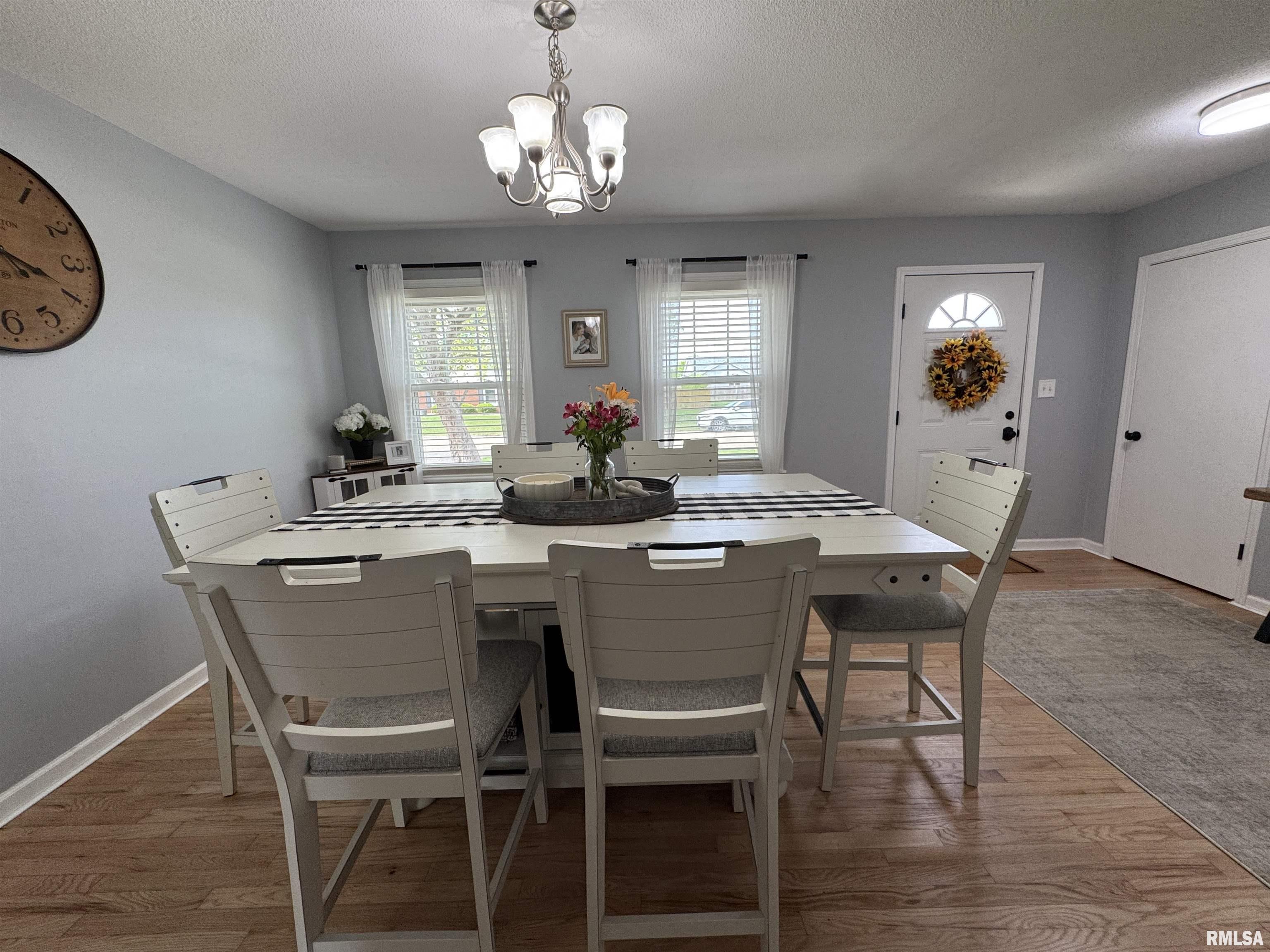 1804 Deerfield Road Chatham, IL 62629 - Photo 12 of 55 Gallery Image 12