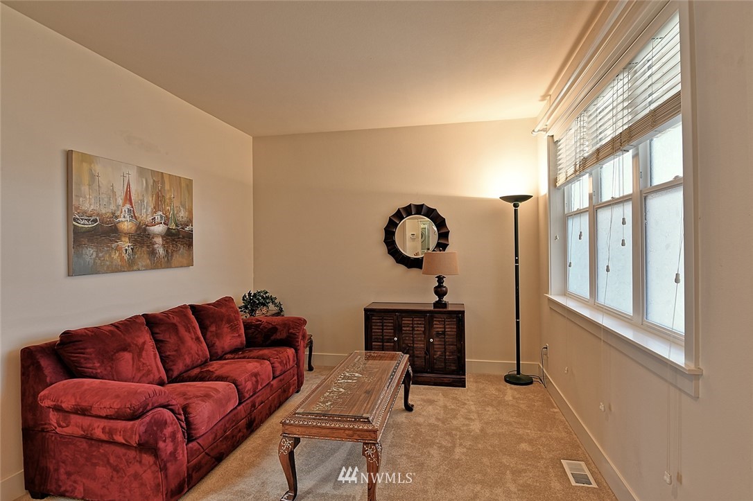 4018 166th Place Southeast Bothell, WA 98012 - Photo 5 of 25