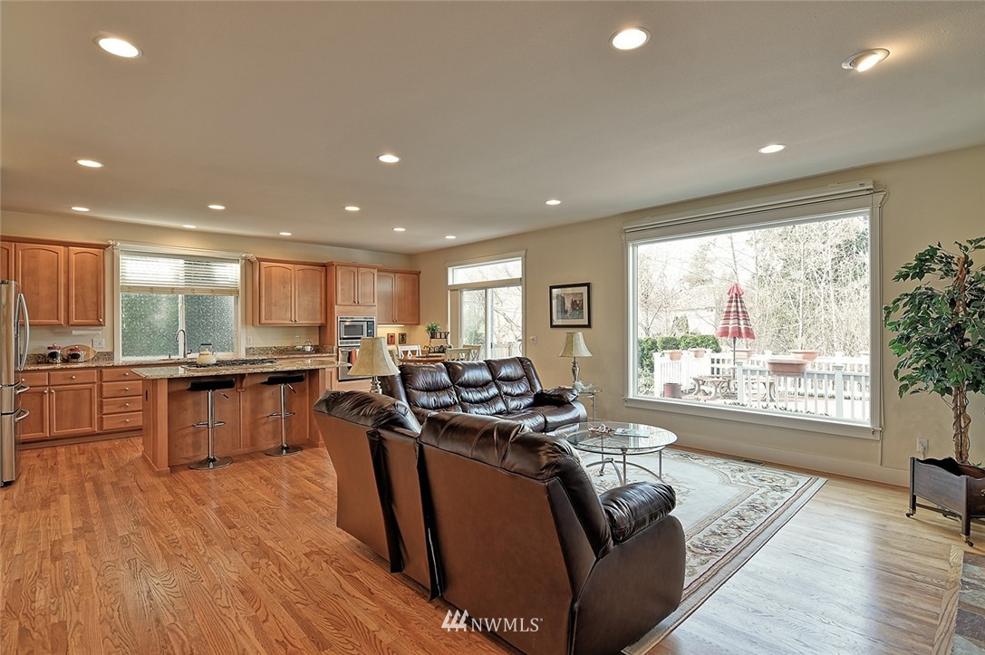 4018 166th Place Southeast Bothell, WA 98012 - Photo 10 of 25