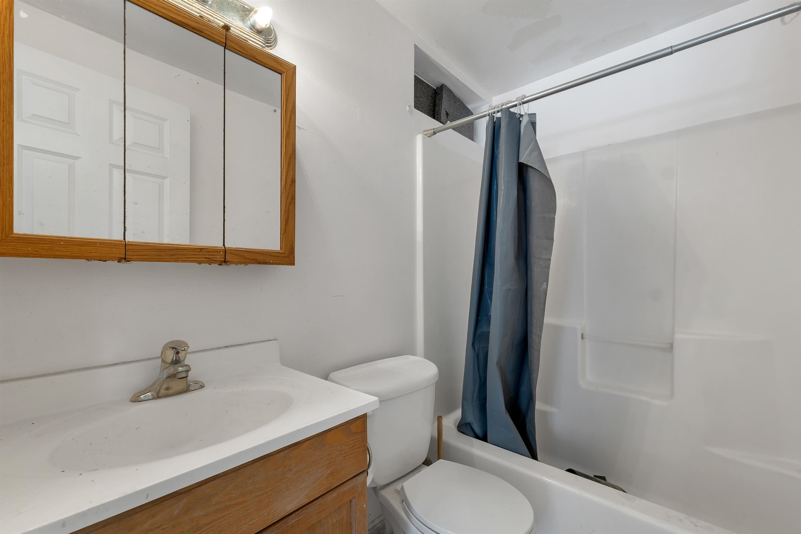 633 Daniel Webster Highway Merrimack, NH 03054 - Photo 13 of 32