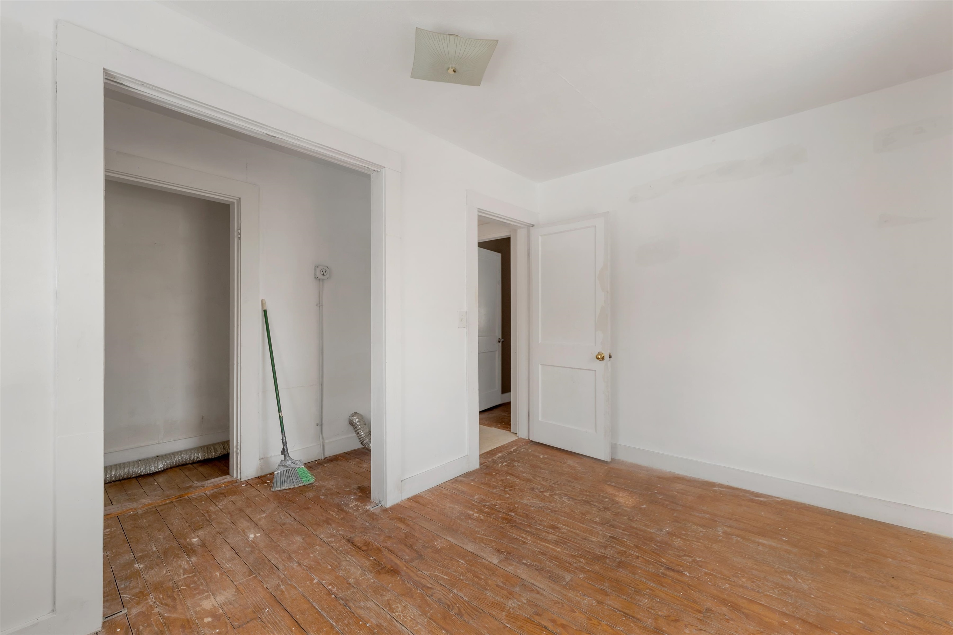 633 Daniel Webster Highway Merrimack, NH 03054 - Photo 19 of 32