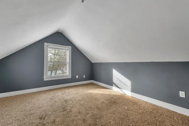 $515,000 | 633 Daniel Webster Highway, Merrimack, NH 03054