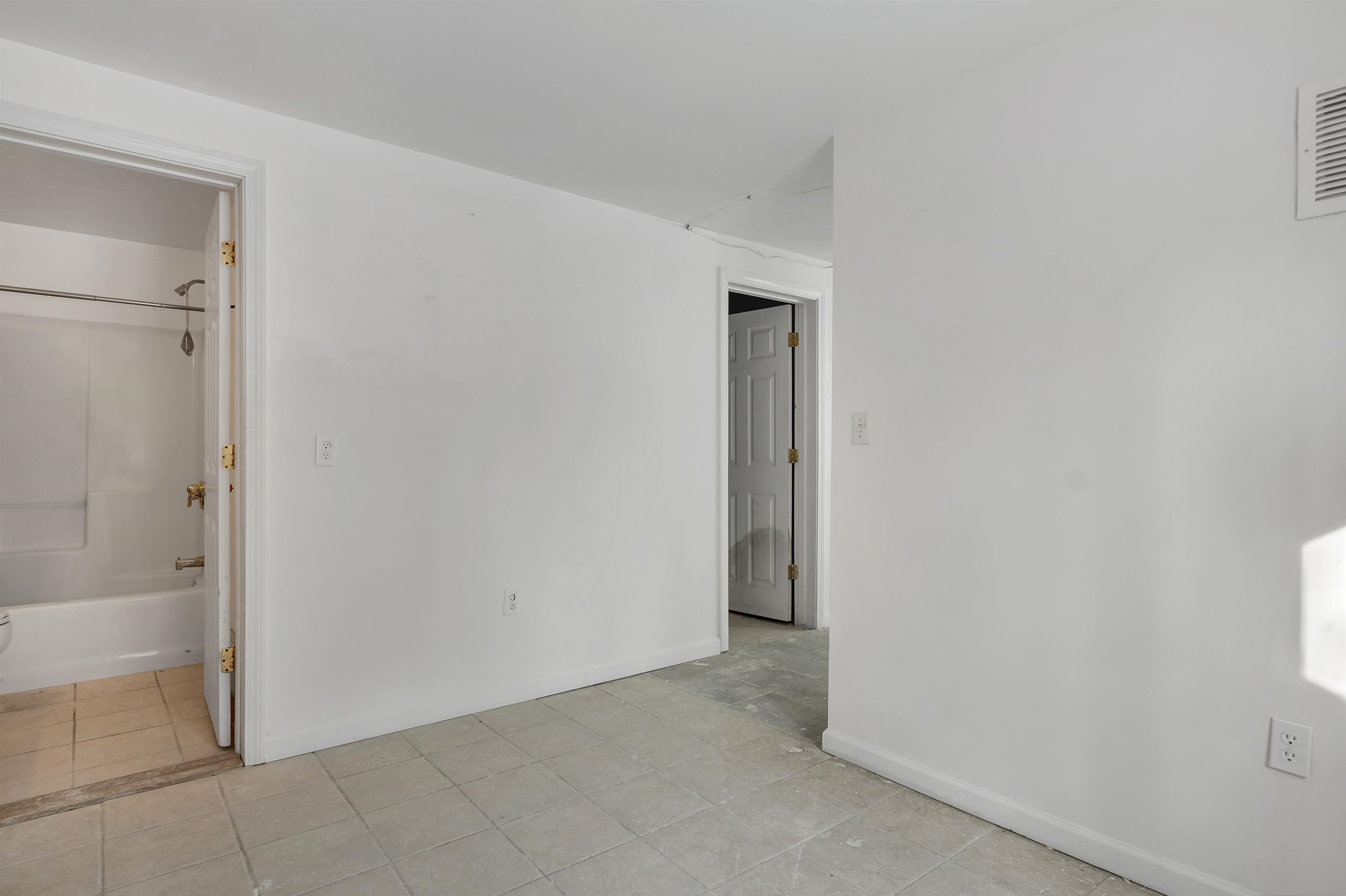 633 Daniel Webster Highway Merrimack, NH 03054 - Photo 26 of 32