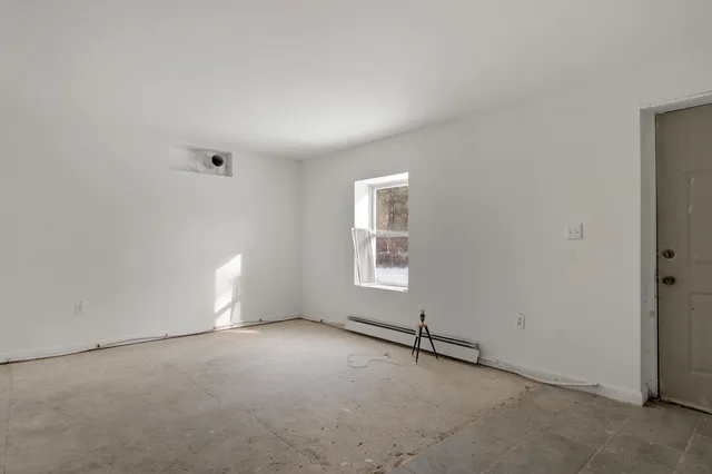 $515,000 | 633 Daniel Webster Highway, Merrimack, NH 03054