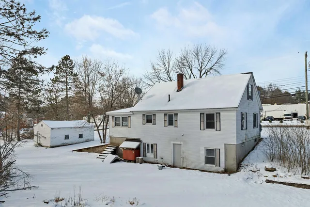 $515,000 | 633 Daniel Webster Highway, Merrimack, NH 03054