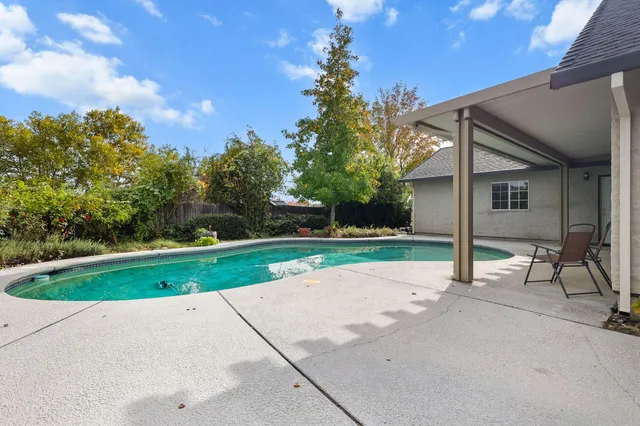 $442,000 | 2794 Summerbreeze Place, Redding, CA 96001