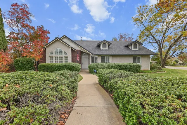 $442,000 | 2794 Summerbreeze Place, Redding, CA 96001