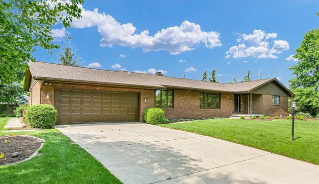 $420,000 | 4111 Farhills Drive, Champaign, IL 61822