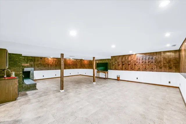 $420,000 | 4111 Farhills Drive, Champaign, IL 61822