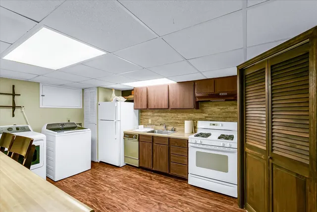 $420,000 | 4111 Farhills Drive, Champaign, IL 61822